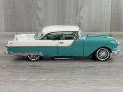 1955 Pontiac Star Chief Custom Catalina Hardtop, Tuquoise/White, 1/24, Franklin Mint Precision Models, Certificate Of Authenticity
