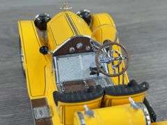 1915 Stutz Bearcat Roadster, Yellow, 1/24, Franklin Mint Precision Models, Certificate Of Authenticity