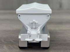 3 Fertilizer Spreaders, 1/64, Ertl,  2 are Custom