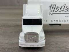WhiteGMC Integral Yoder & Frey Tractor Trailer,  1/64, Ertl Collectibles, 50th Year 1947-1997