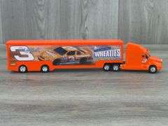 Kenworth Dale Earnhardt #3 Wheaties Transporter, 1/64, Action