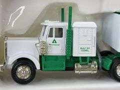 Lionel Weyerhauser T.T.O.S. Portland Oregon 1993 Tractor Trailer, 12", O and O-27 Gauge