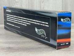 Freightliner Kyle Petty #45 Georgia-Pacific Team Transporters, 1/64, Hot Wheels Racing