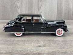1941 Cadillac Fleetwood 4 Door Sedan, Black, 1/24, Danbury Mint, Certificate Of Title, Series 60 Special