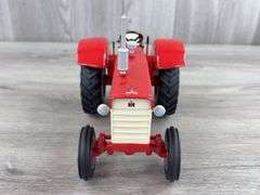 International 660 WF Diesel, 1/16, 1999 NFTS, Toy Farmer