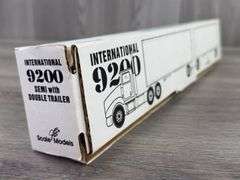 International 9200 Rawlings Sports Caravan Semi W/Double Trailer, 1/64, Scale Models, Serial #872