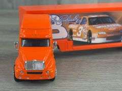 Kenworth Dale Earnhardt #3 Wheaties Transporter, 1/64, Action