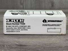 International Navistar Snapple Beverage Truck, 1/64, Ertl, 1993 Limited Edition, 1 Of 2500, Collector’s Edition