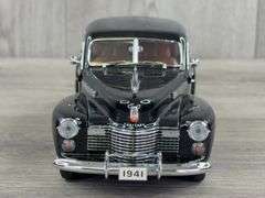 1941 Cadillac Fleetwood 4 Door Sedan, Black, 1/24, Danbury Mint, Certificate Of Title, Series 60 Special