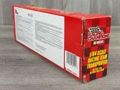 Sterling Marlin #4 Kodak Film Racing Transporter W/Car, 1/64, Racing Champions,  1996 Edition