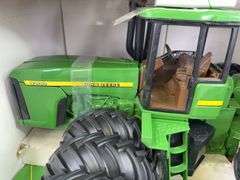 John Deere 9200 4WD Triples, 1/16, Ertl