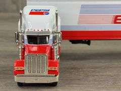 Peterbuilt 379 Conventional Pepsi Express Semi Bank, 1/64, Liberty Classics By SpecCast, Lockable Coin Bank, Limited Edition