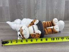 Uniroyal Tiger 9" & Michelin Man 14 1/2" Tall Stuffed Toys