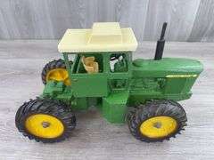 John Deere 7520 4WD, 1/16, Ertl, No Air Cleaner