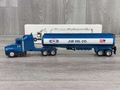 Kenworth T600A J & H Oil Co. Tractor Tanker, 1/64, Ertl