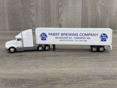 International 9400 Pabst Brewing Company Tractor Trailer, 1/64, Road Champs Inc., 1992 Limited Edition, 1 Of 1250