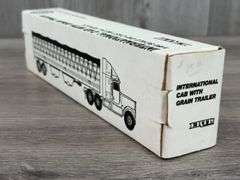 International Navistar Tim's Trucking Tractor W/Grain Trailer, 1/64, Ertl