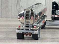 Mack CH 613 Ultimate Texaco Tanker,  1/43, Franklin Mint Precision Models, Certificate Of Authenticity