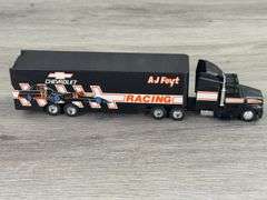 A.J. Foyt Chevrolet Racing Transporter W/2 Race Cars, 1/64, Racing Champions