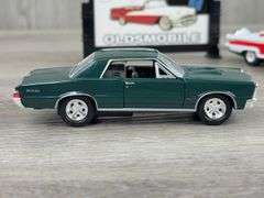 Ford, Chevy, Olds & Pontiac 1950's To 1960's Cars, 4"-5", Starfire Sign