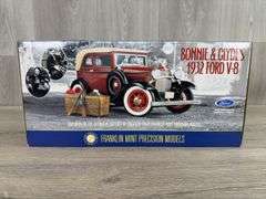1932 Ford V8 Convertible Sedan, Bonnie & Clyde Edition, 1/24, Maroon/Black, Franklin Mint Precision Models, Collector Portfolio, Paperwork & Accessories Included