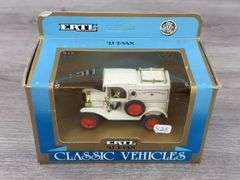 '13 T-Van St. Mary's Hospital Classic Vehicle,  1/43, Ertl
