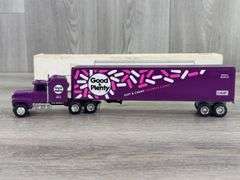 Ford LTL-9000 W/Sleeper Cab & Trailer Good & Plenty, 1/64, Ertl