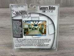 #10 Johnny Benson Valvoline, #10 Scott Riggs Nesquik & John Andretti #43 Cheerios Luxury Rides 1/64, Hot Wheels