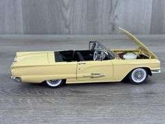 1959 Ford Thunderbird Convertible, Casino Cream, 1/24, Certificate of Title, Limited Edition Serial #2334, Danbury Mint
