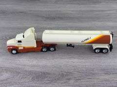 Kenworth T600B Flying J Tractor Trailer, 1/64, Ertl Collectibles