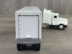 Kenworth T600A White Tractor Trailer, 1/64, Ertl