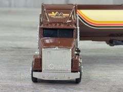 International Navistar Van Manen Oil Tractor Tanker, 1/64, Ertl