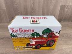 International 660 WF Diesel, 1/16, 1999 NFTS, Toy Farmer