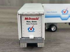 WhiteGMC WCA Conventional Aero McDonald Dairy Products Tractor W/Pup Trailers, 1/64, Ertl
