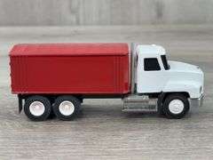 3 Grain Trucks, 1/64, Ertl, Penrod