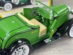 1930 Ford Model A John Deere Convertible Roadster, 1/25, Ertl Collectibles