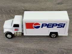 International Navistar Pepsi Beverage Truck, 1/64, Ertl, 1992, #1