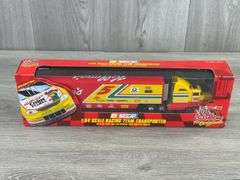 Terry Labonte #5 Kellogg's Corn Flakes Transporter, 1/64, Racing Champions 10th Anniversary