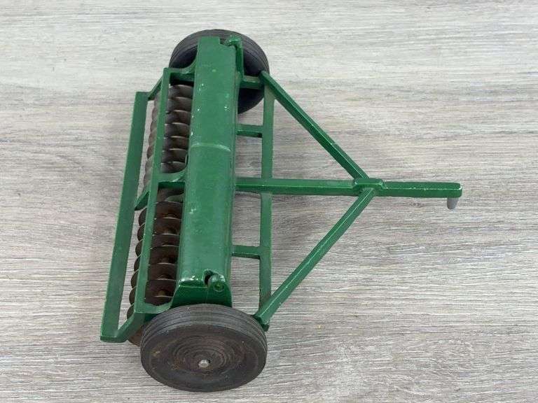 Oliver Superior Grain Drill, 1/16, Slik, #9837