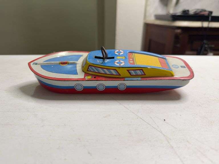 Ohio Art Tin Wind Up Speed Motor Boat Toy