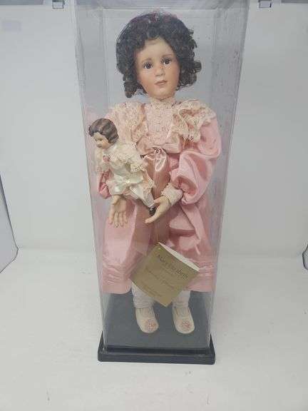 Mary Elizabeth & Her Jumeau, Yesterday's Dreams, Georgetown Collection, 20-in.