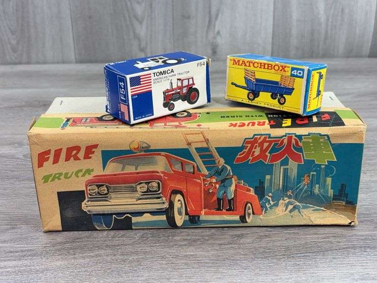 Friction Fire Truck W/Siren Empty Box, Made In China, MF 718; Matchbox #40 Hay Trailer Empty Box; Tomica ME 1155 Empty Box, 1/74