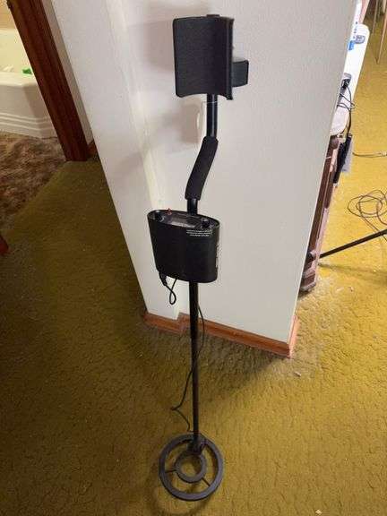 Bounty Hunter Tracker IV Metal Detector