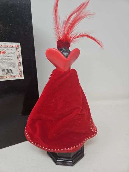 Bob Mackie Queen of Hearts Barbie Musical Statue