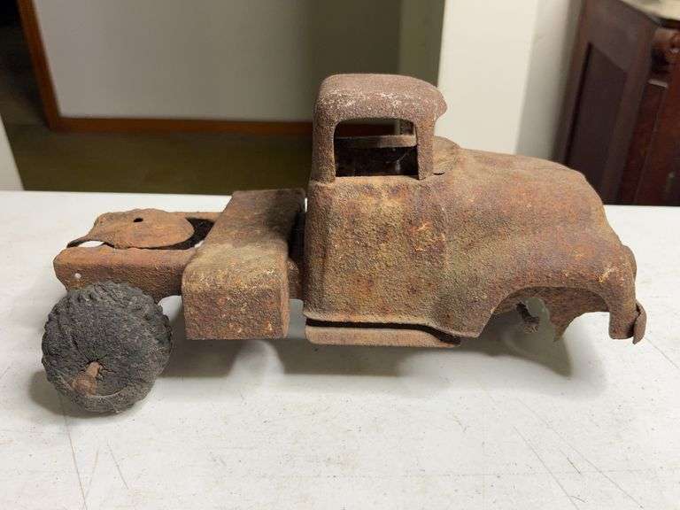 11in Rusted Antique Toy Truck