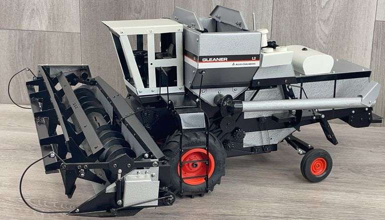 Allis-Chalmers L2 Gleaner Combine & Grain Head, Wayne Crook Custom, 18” Long