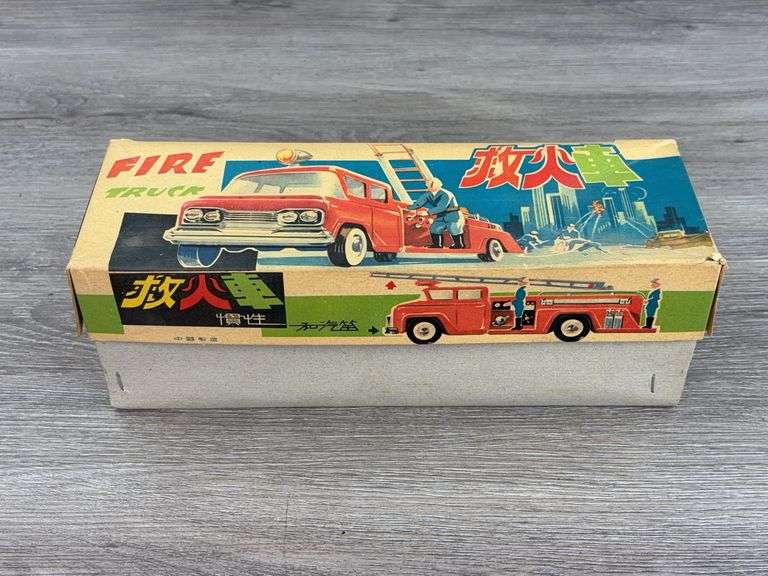 Friction Fire Truck W/Siren Empty Box, Made In China, MF 718; Matchbox #40 Hay Trailer Empty Box; Tomica ME 1155 Empty Box, 1/74