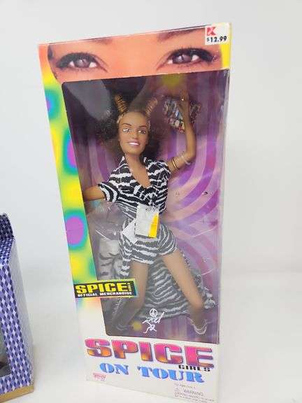 Spice Girl & Troll Puppet