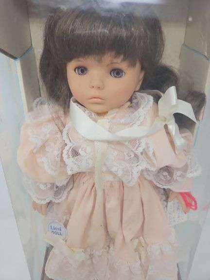 1990 Lissi Doll,  Doty Award Winner