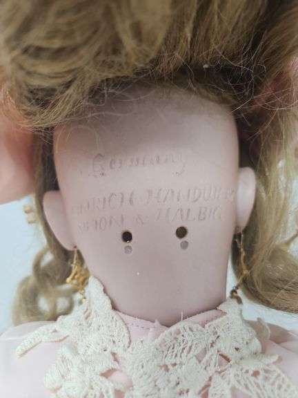 Porcelain Doll, Heinrich Handwerck Simon & Halbig, Germany, 25-in